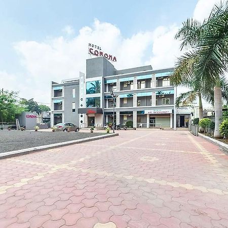 Hotel Corona Bharuch Bagian luar foto